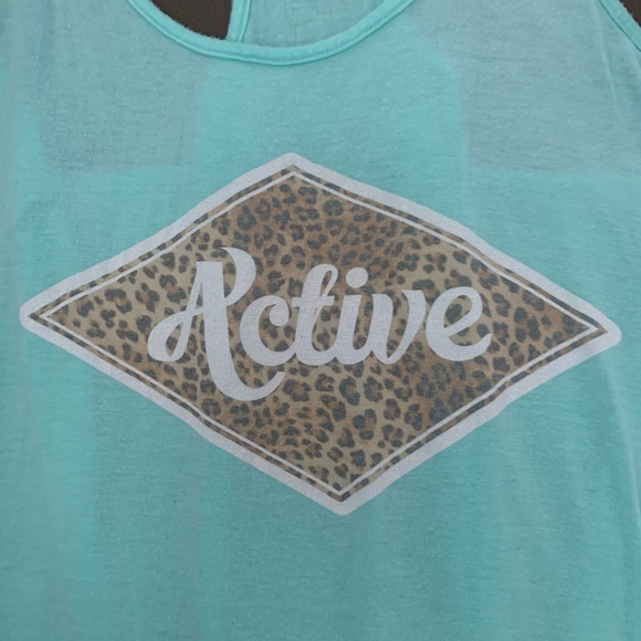 Active Razorback Tank - Picture 2 of 4